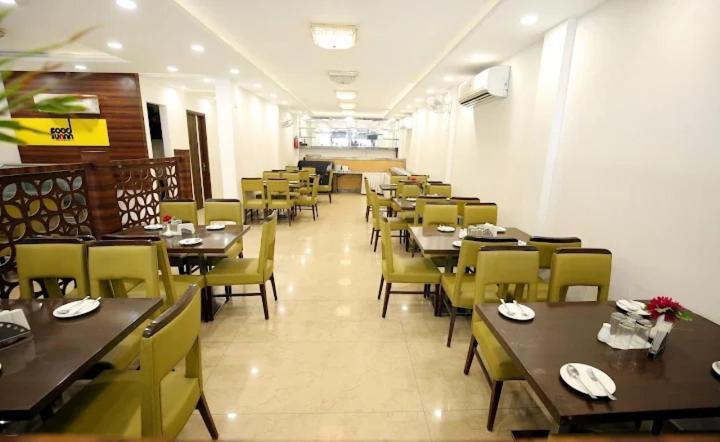 Hotel King'S Way Amritsar Buitenkant foto