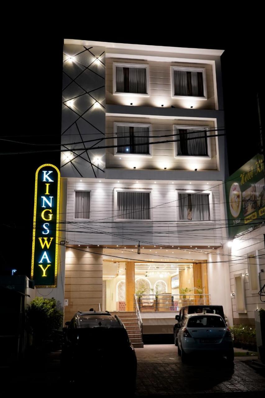 Hotel King'S Way Amritsar Buitenkant foto